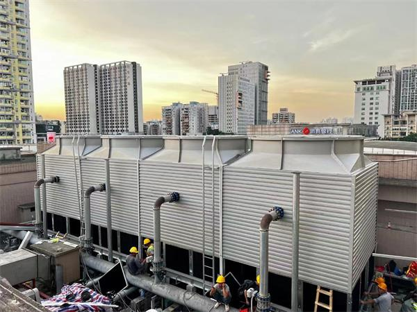 冷卻塔為什么設(shè)計(jì)成雙曲線型？因?yàn)閷?shí)用還便宜(小型冷